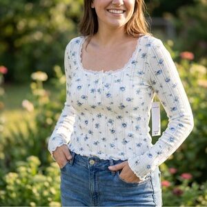 Madden Girl White Ribbed Long Sleeve Top with Blue Floral Print